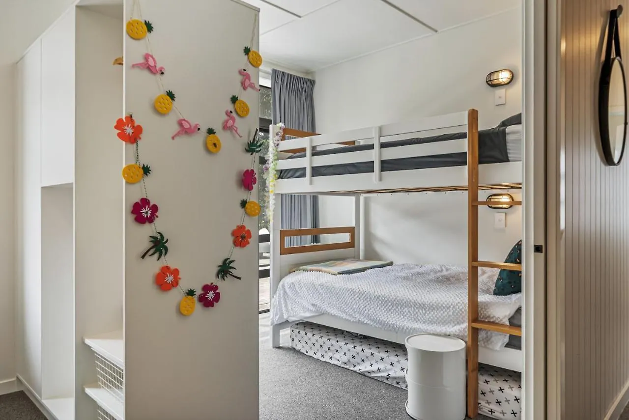 Sun And Serenity - Waikanae Beach Holiday Home 0*,